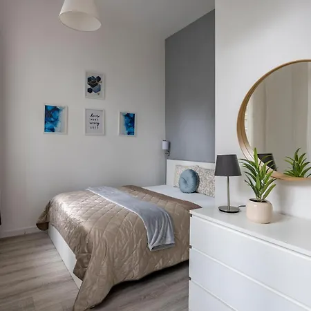 Super Cozy Next To The Eye Apartment