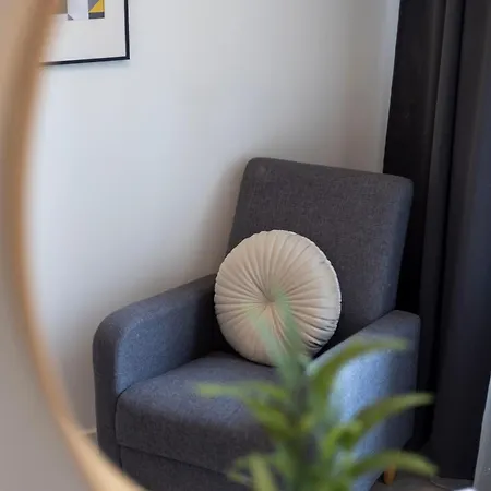 Apartment Super Cozy Next To The Eye *